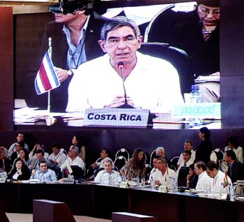 Arias at summit