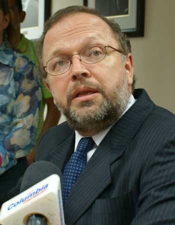 Dall'Anese at press conference
