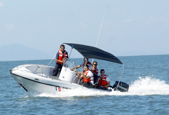 Fuerza P&uacute;blica boat