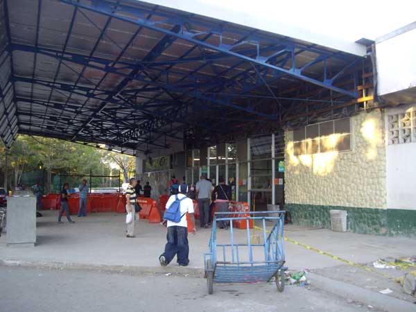 Peñas Blacas is a relatively easy location to cross the border